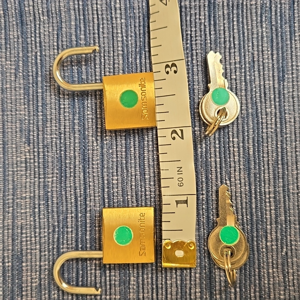 SAMSONITE Mini Padlocks with Keys - Picture 4 of 6
